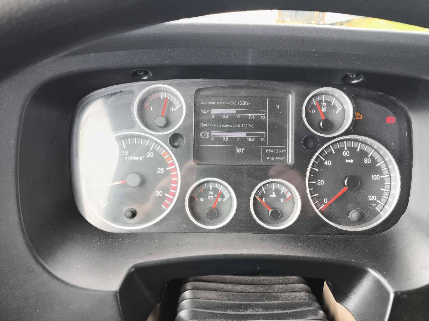 HOWO ZZ3257V384GE1 6x4,  96 809 км, 2023 года в лизинг