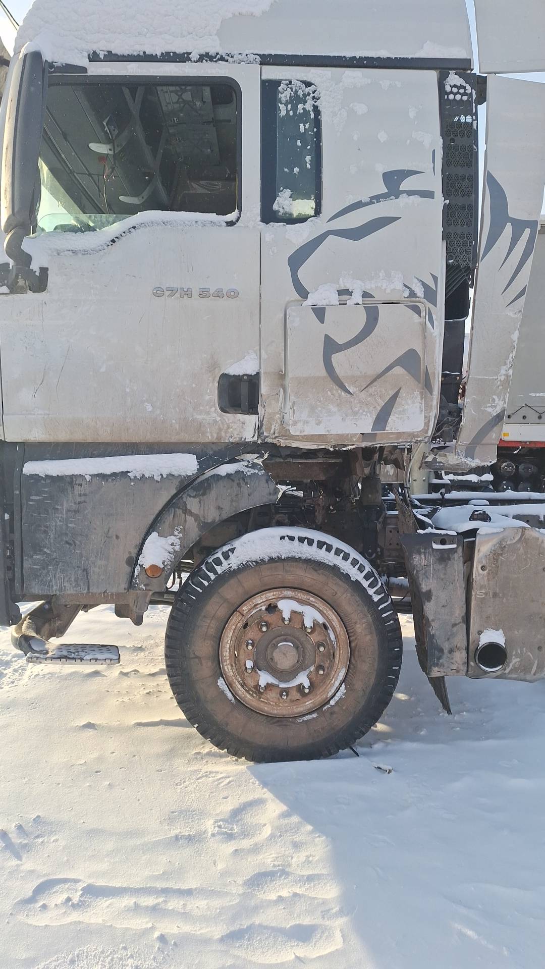 Sitrak С7Н 6×4 ZZ4256V364HE,  100 000 км, 2024 года в лизинг