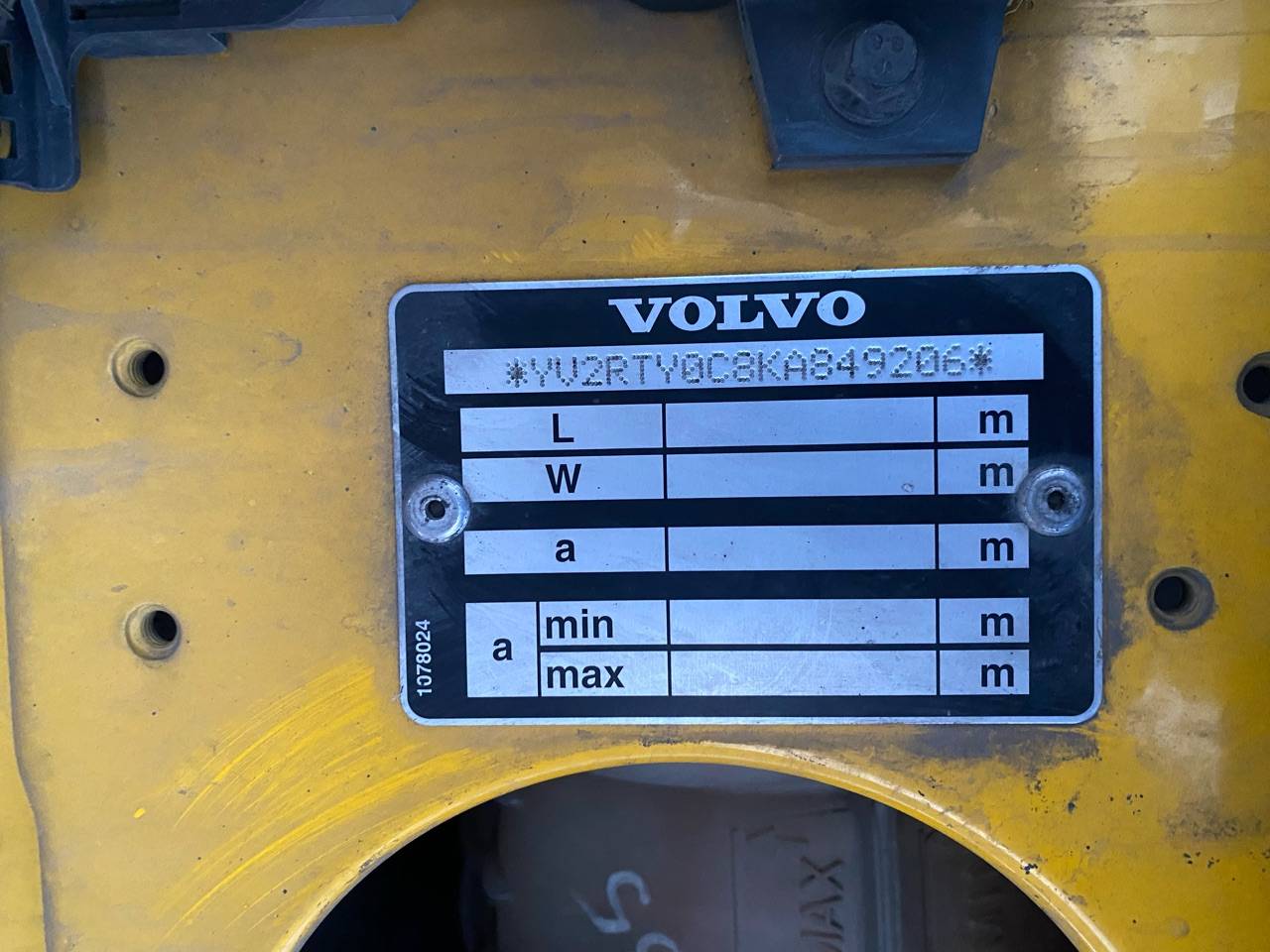 Volvo FH 460 6x2 (FH Globetrotter) Лот 000005412