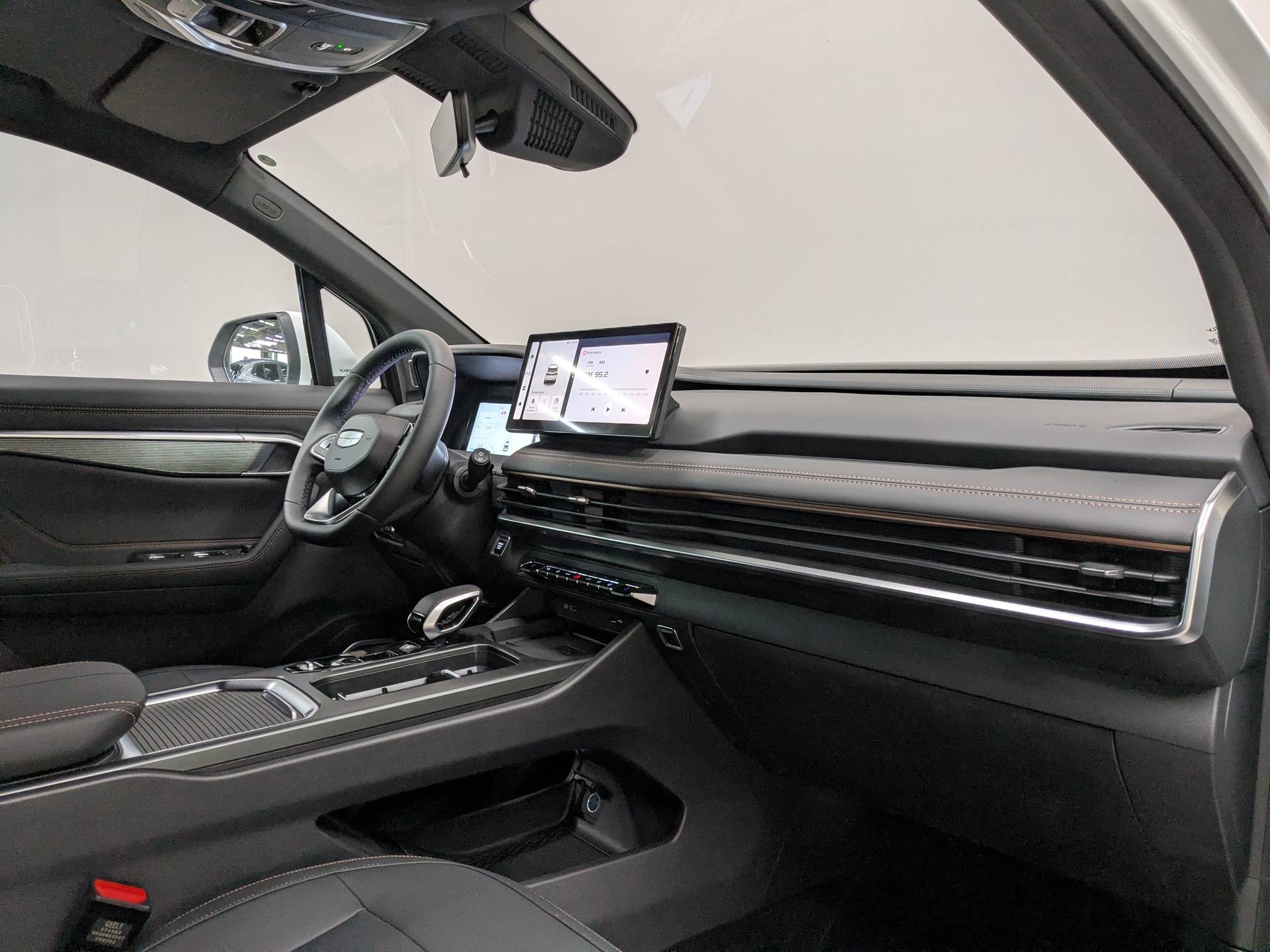 Geely Okavango Флагман 2.0Т АТ