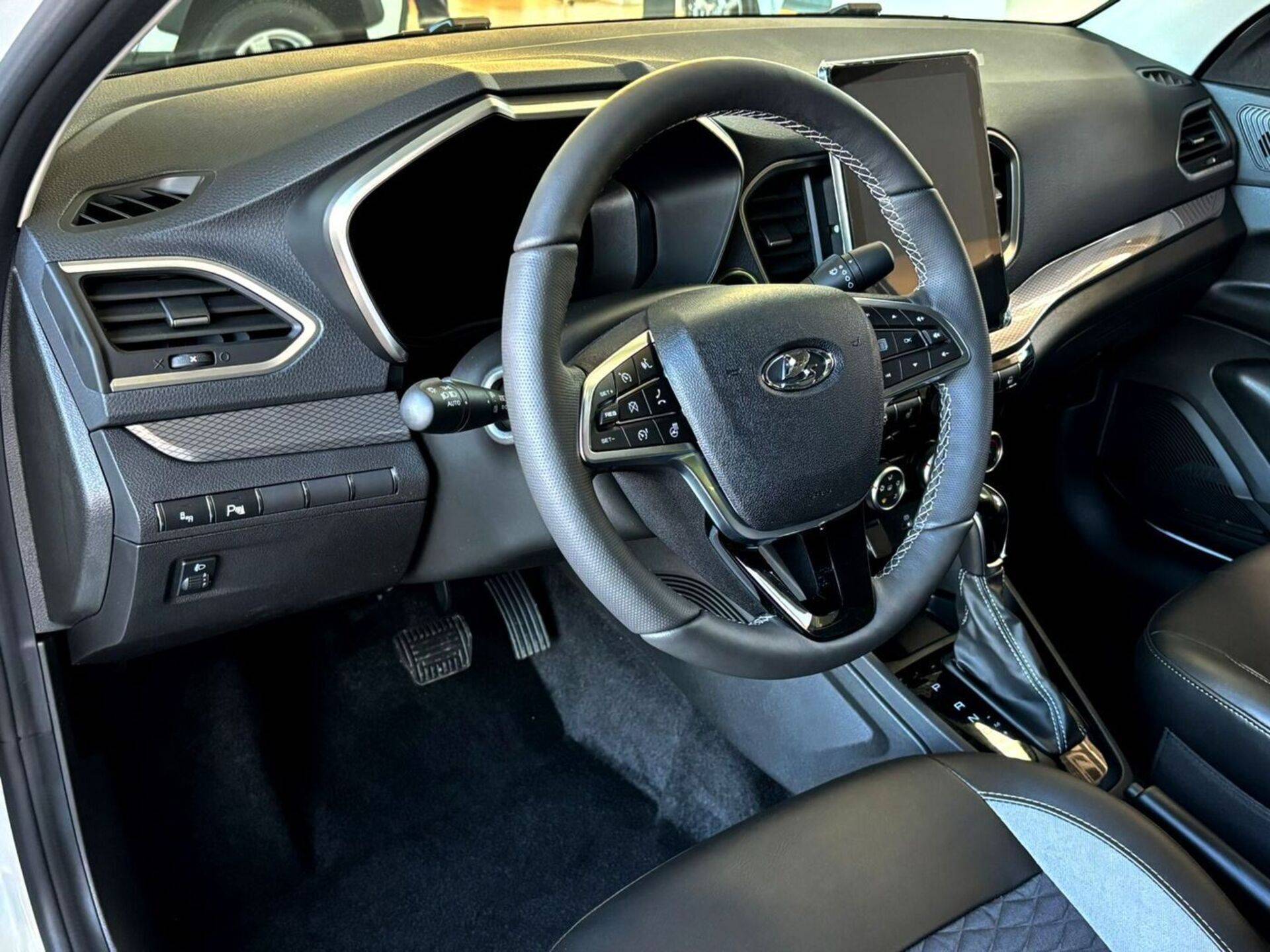Lada Vesta седан Techno 24 1.8 122hp AT