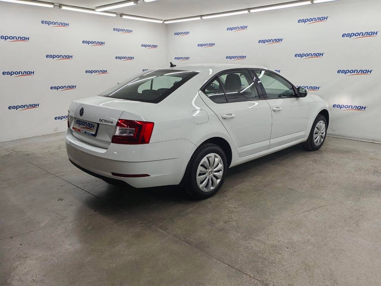 Skoda Octavia,  49 990 км, 2020 года в лизинг