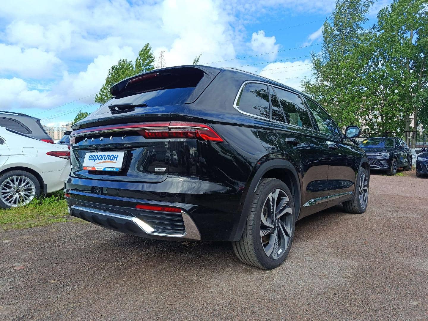 Geely Monjaro,  116 132 км, 2024 года в лизинг