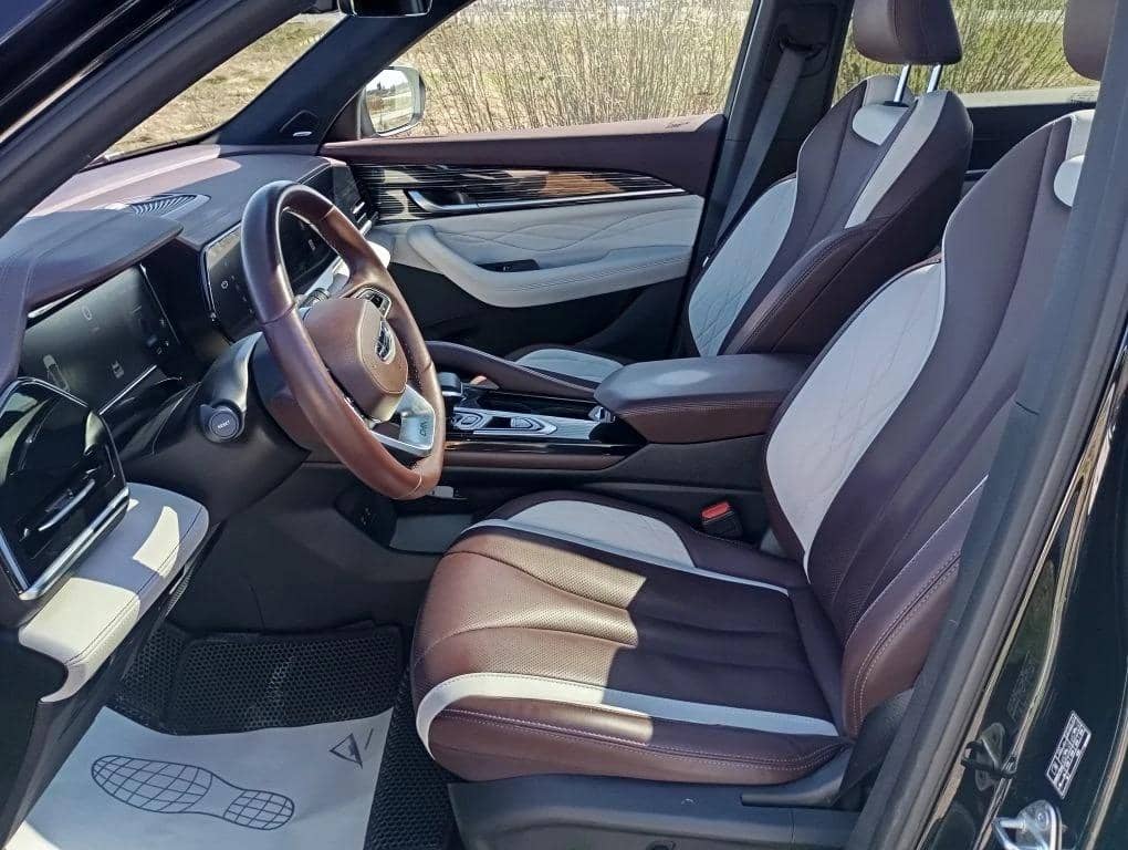 Geely Monjaro,  64 126 км, 2023 года в лизинг