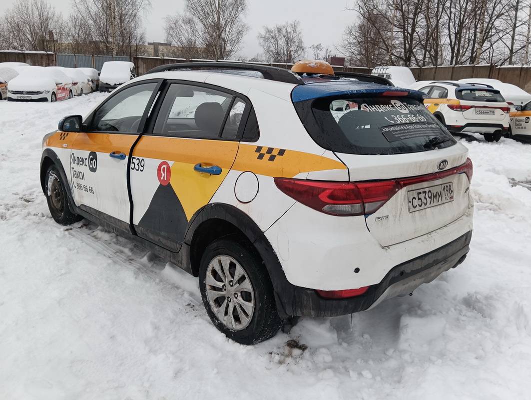 KIA Rio X-Line,  228 062 км, 2019 года в лизинг