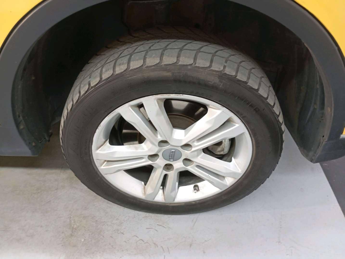 Geely Atlas Pro,  248 214 км, 2023 года в лизинг