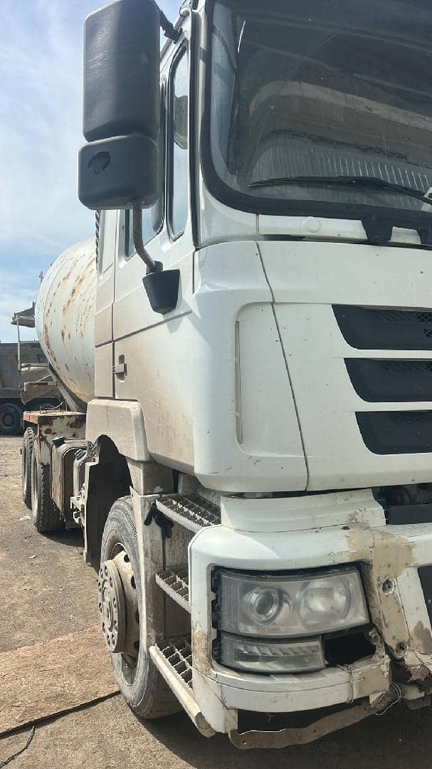Shacman SX5258GJBDR384,  143 816 км, 2021 года в лизинг