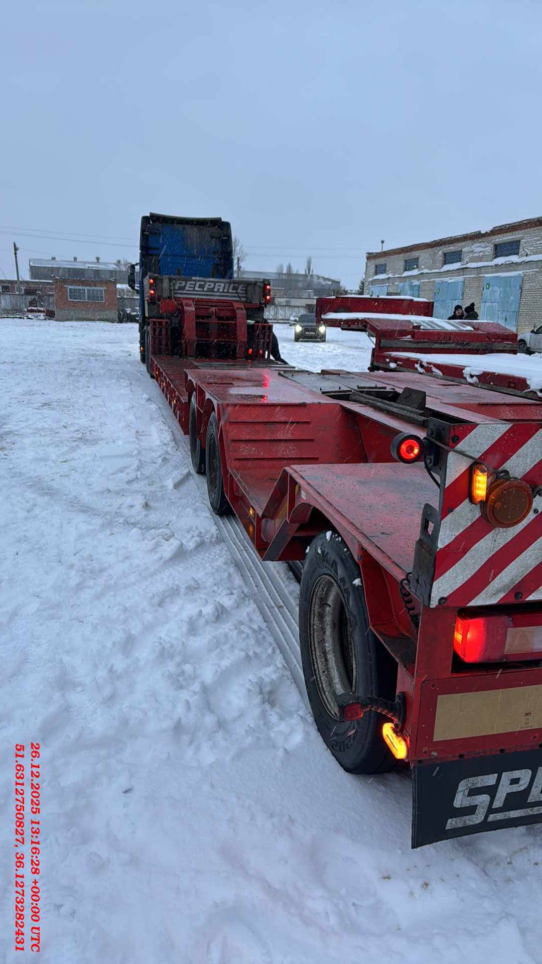 Компания СпецПрицеп Тяжеловоз низкорамный 9942D3, 2022 года в лизинг