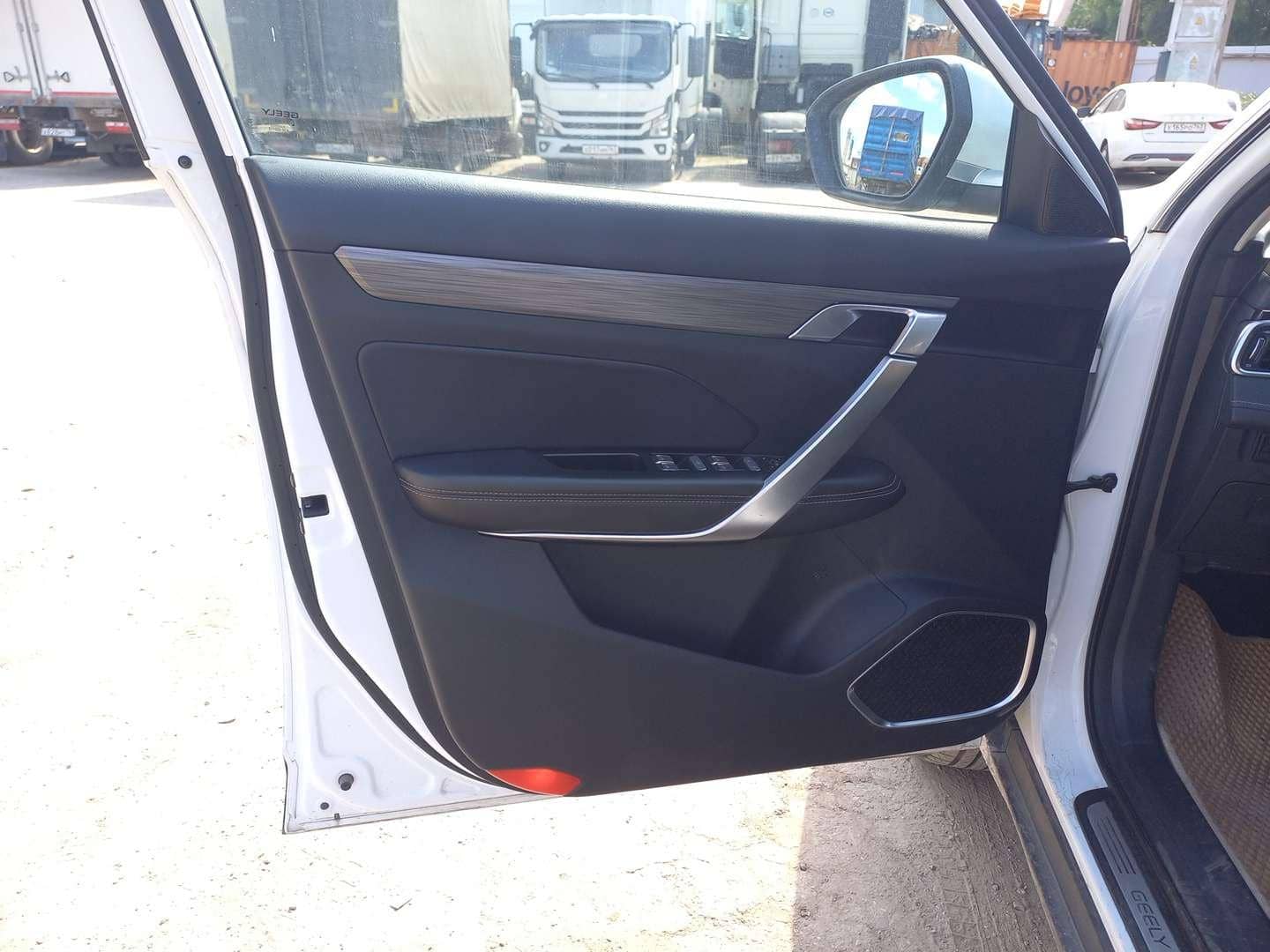 Geely Atlas Pro,  140 142 км, 2024 года в лизинг