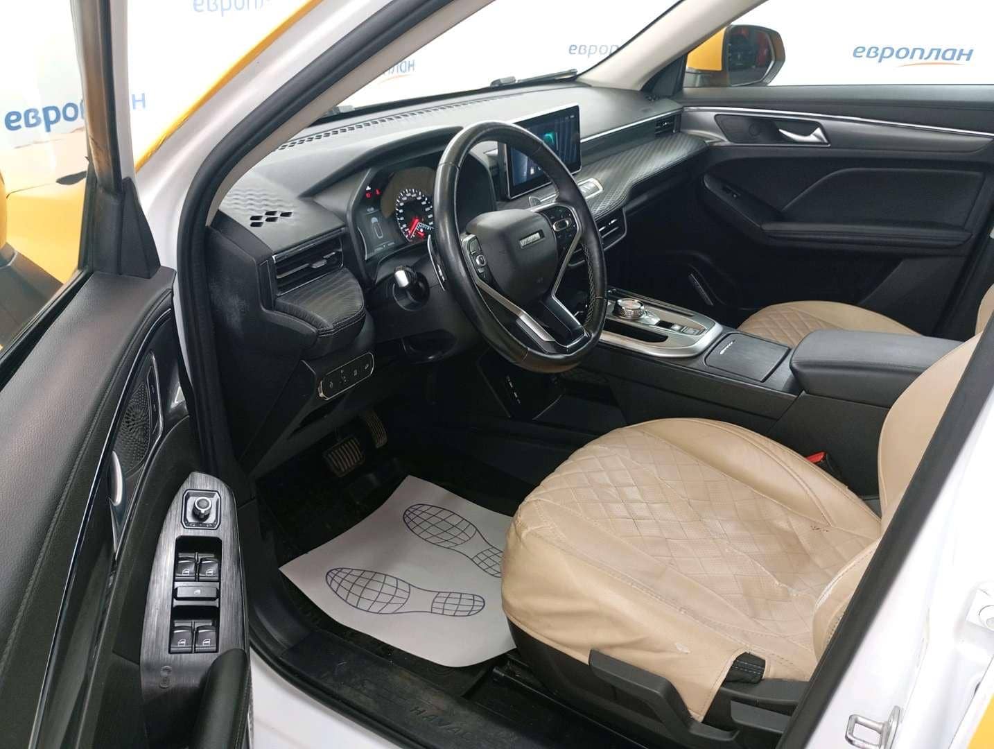 Haval Jolion,  216 660 км, 2023 года в лизинг
