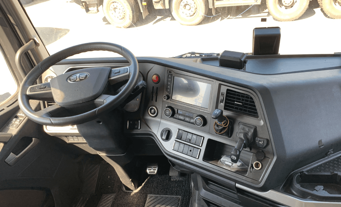 FAW CA4180P77K25E5 4x2,  254 563 км, 2023 года в лизинг