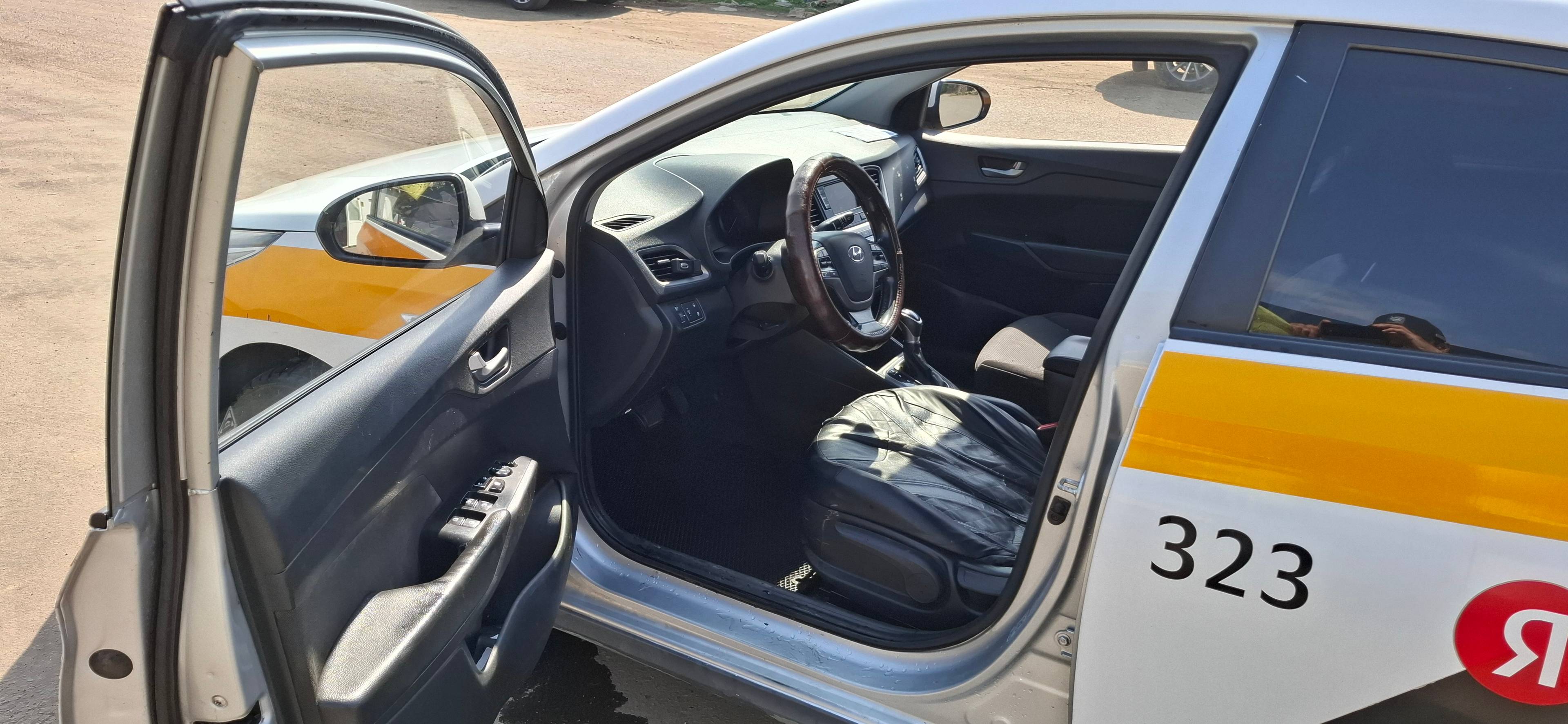 Hyundai Solaris,  303 174 км, 2018 года