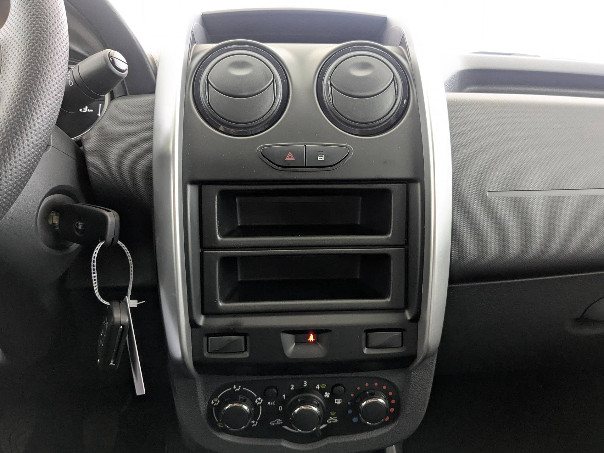 Lada Largus универсал Comfort 5 мест 1.6 106hp 5MT