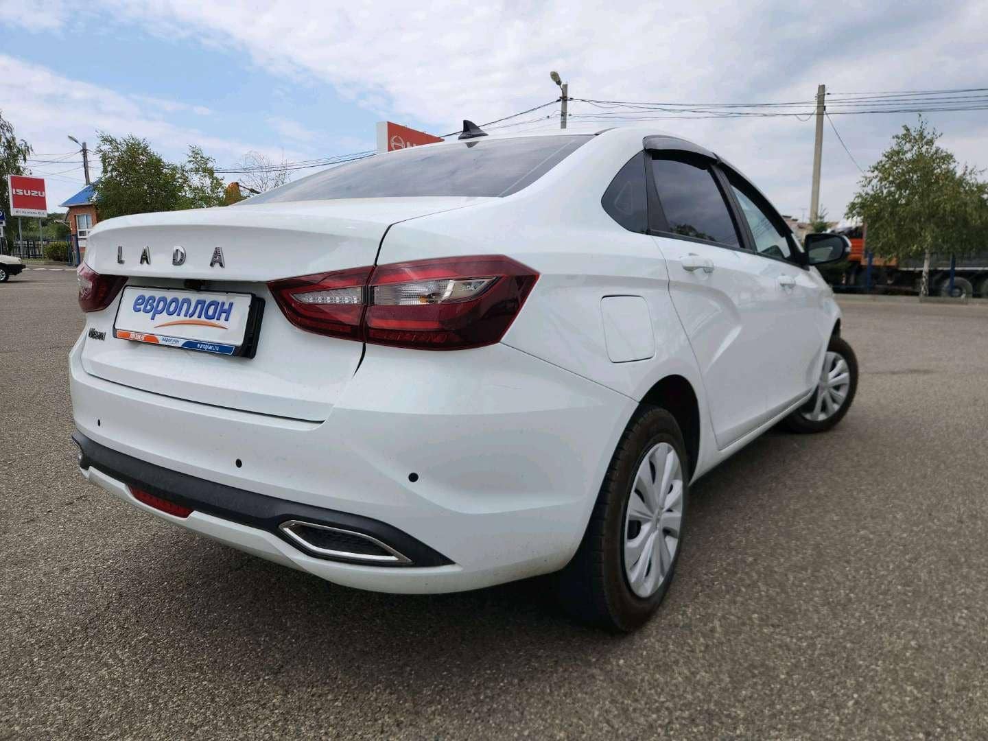 Lada Vesta седан,  66 423 км, 2023 года в лизинг