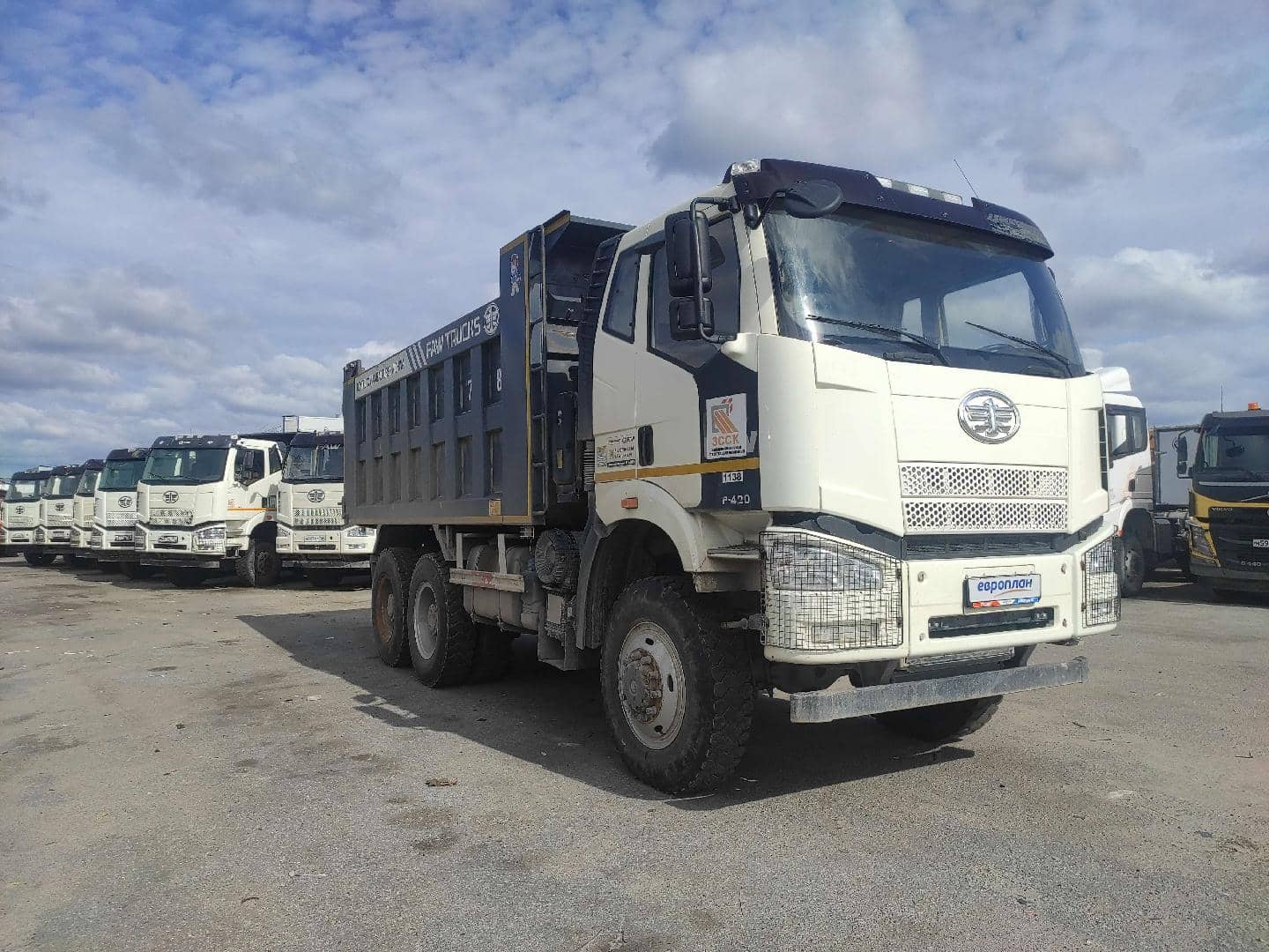FAW CA3250P66K24L1TE5 6x6,  172 189 км, 2023 года в лизинг