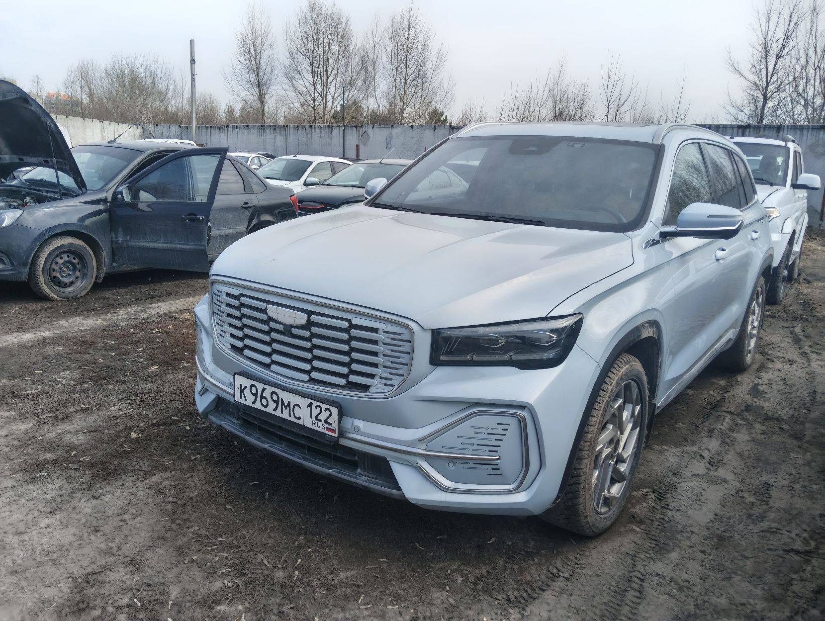 Geely Monjaro Hi-P (Xingyue L Hi-P)