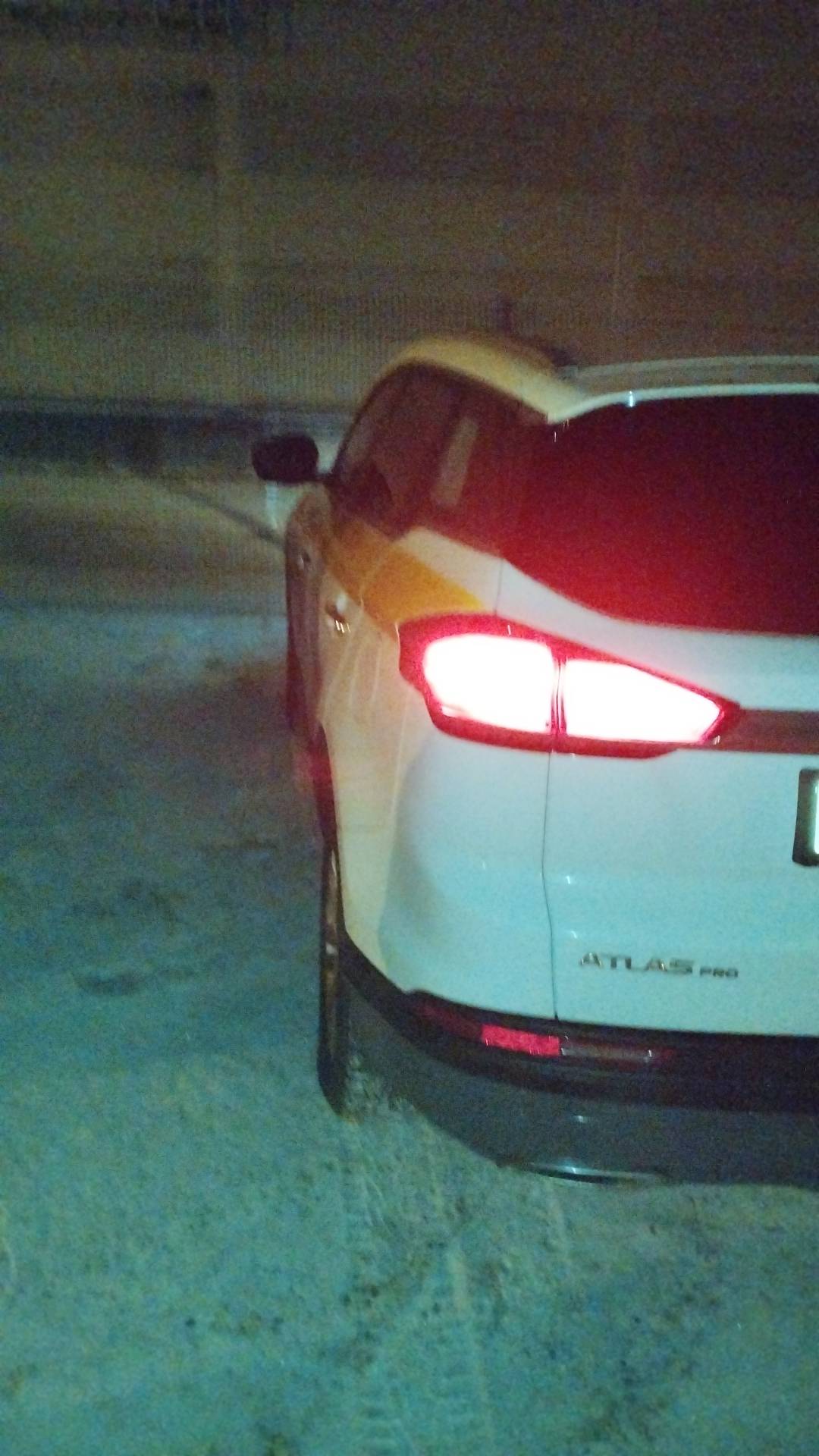 Geely Atlas Pro,  153 038 км, 2023 года