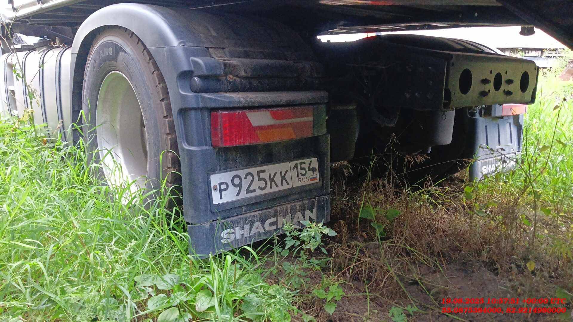 Shacman SX4188YY381,  197 369 км, 2023 года в лизинг