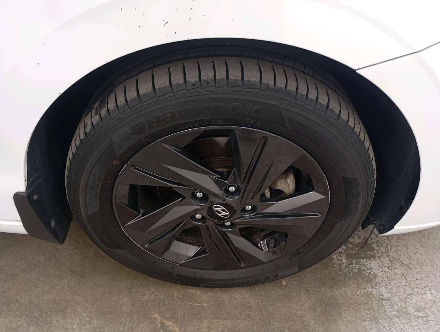Hyundai Elantra,  80 686 км, 2022 года в лизинг