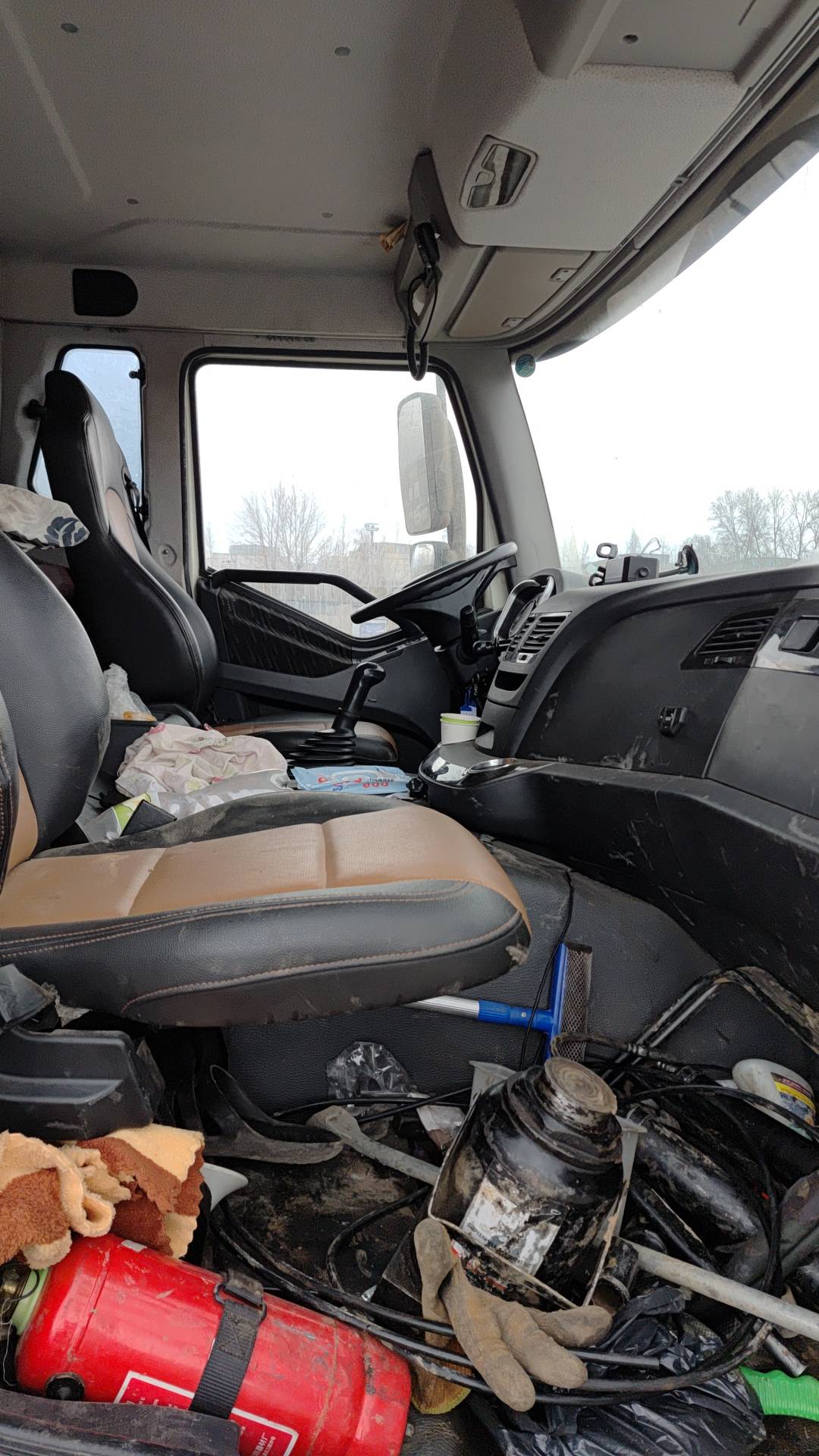 FAW CA3310P66K24T4E5 8х4,  103 746 км, 2022 года