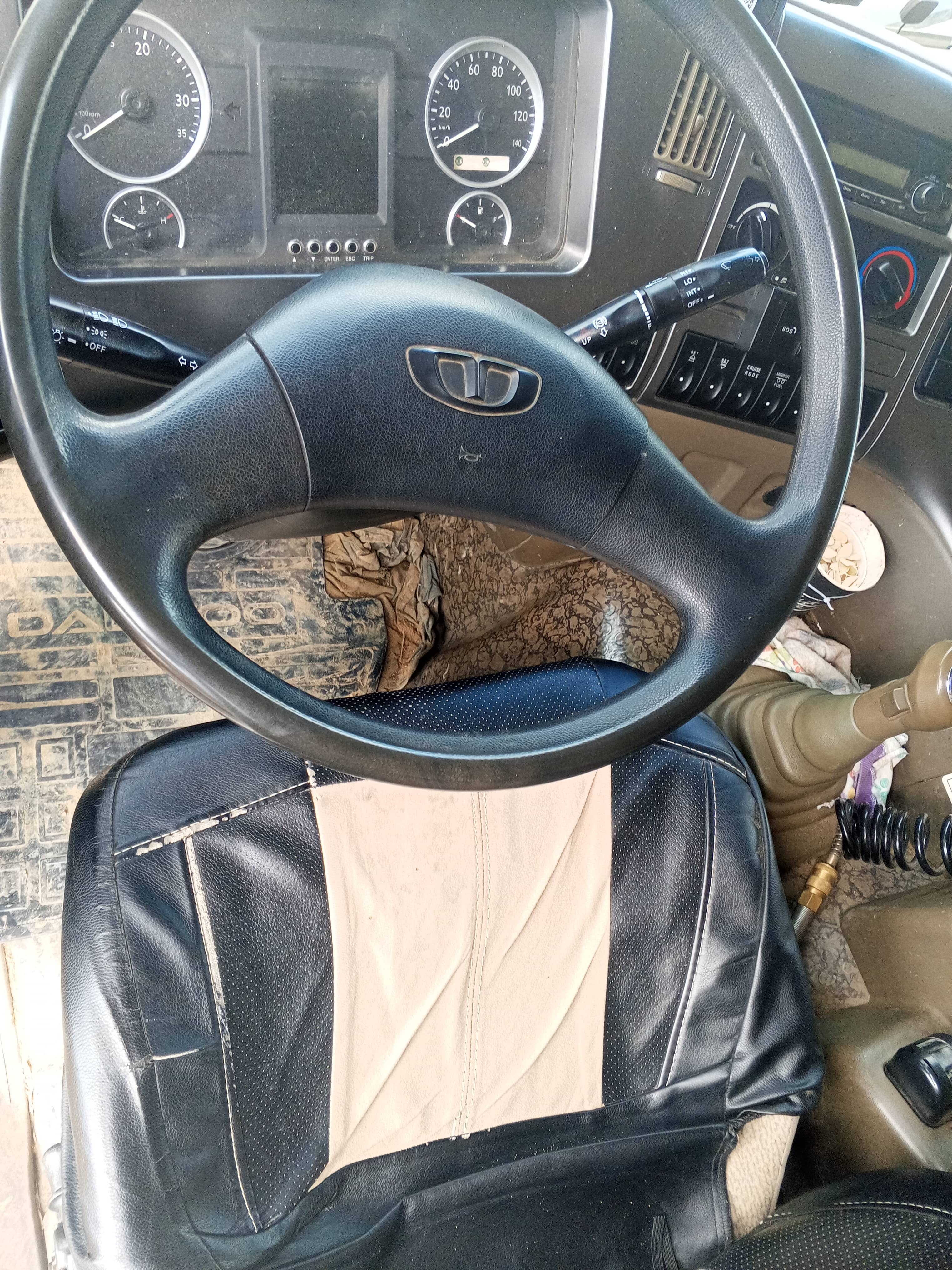 Daewoo NOVUS 6x4,  180 000 км, 2022 года в лизинг