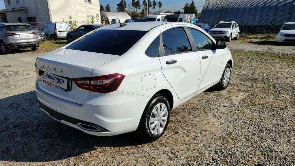 Lada Vesta седан,  28 857 км, 2023 года в лизинг