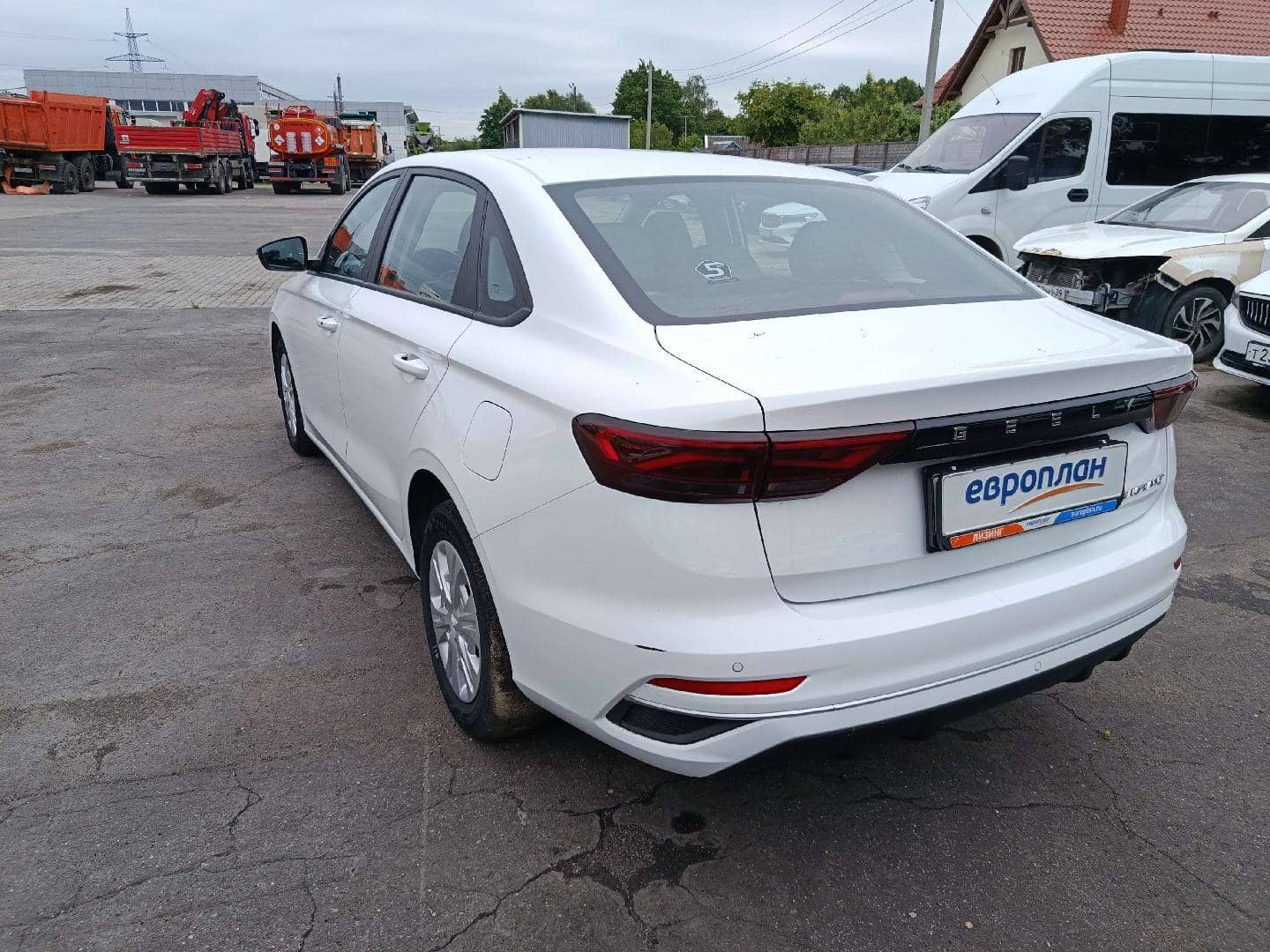 Geely Emgrand,  69 882 км, 2024 года в лизинг