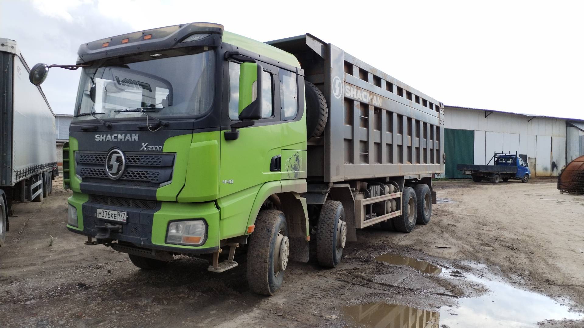 Shacman SX33186W366C,  136 969 км, 2022 года в лизинг