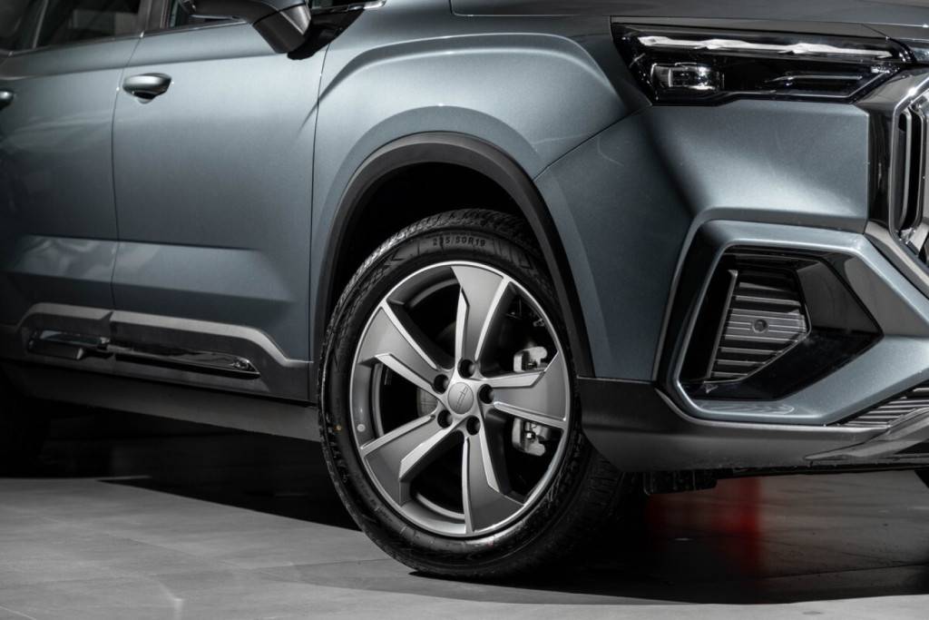 Geely Okavango Flagship 2.0T 7DCT 2WD