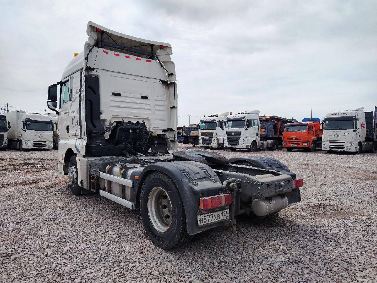 Sitrak ZZ4186V391HE,  383 262 км, 2023 года в лизинг