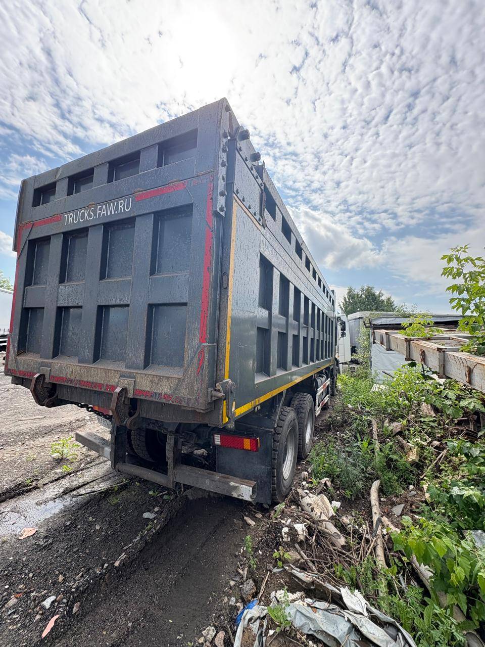 FAW CA3310P66K24T4E5 8х4,  102 066 км, 2023 года в лизинг