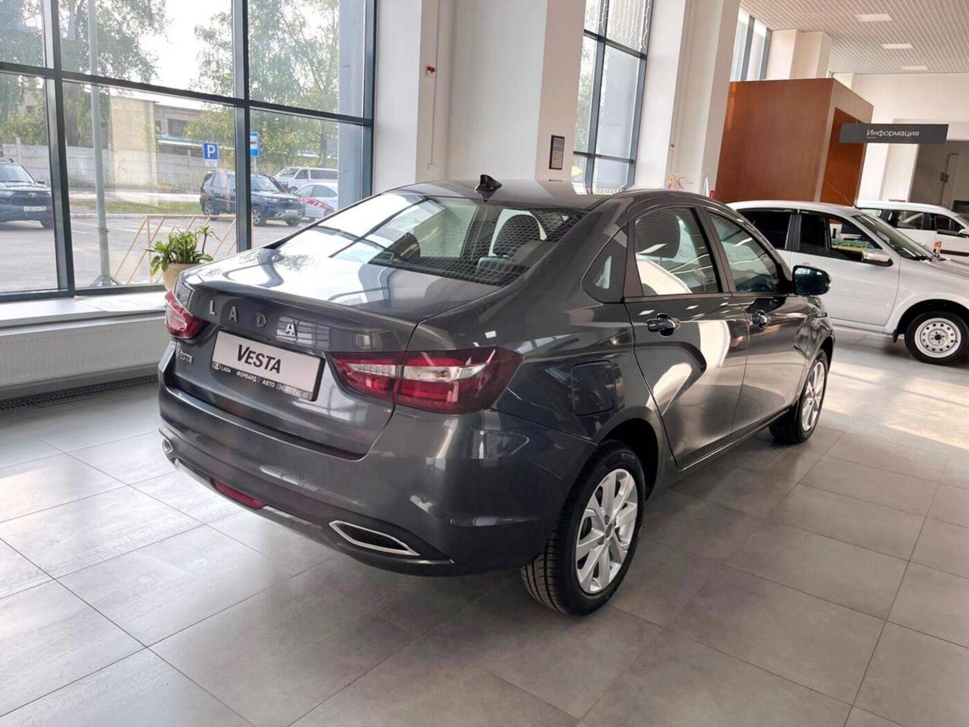 Lada Vesta седан Enjoy 24 1.8 122hp AT
