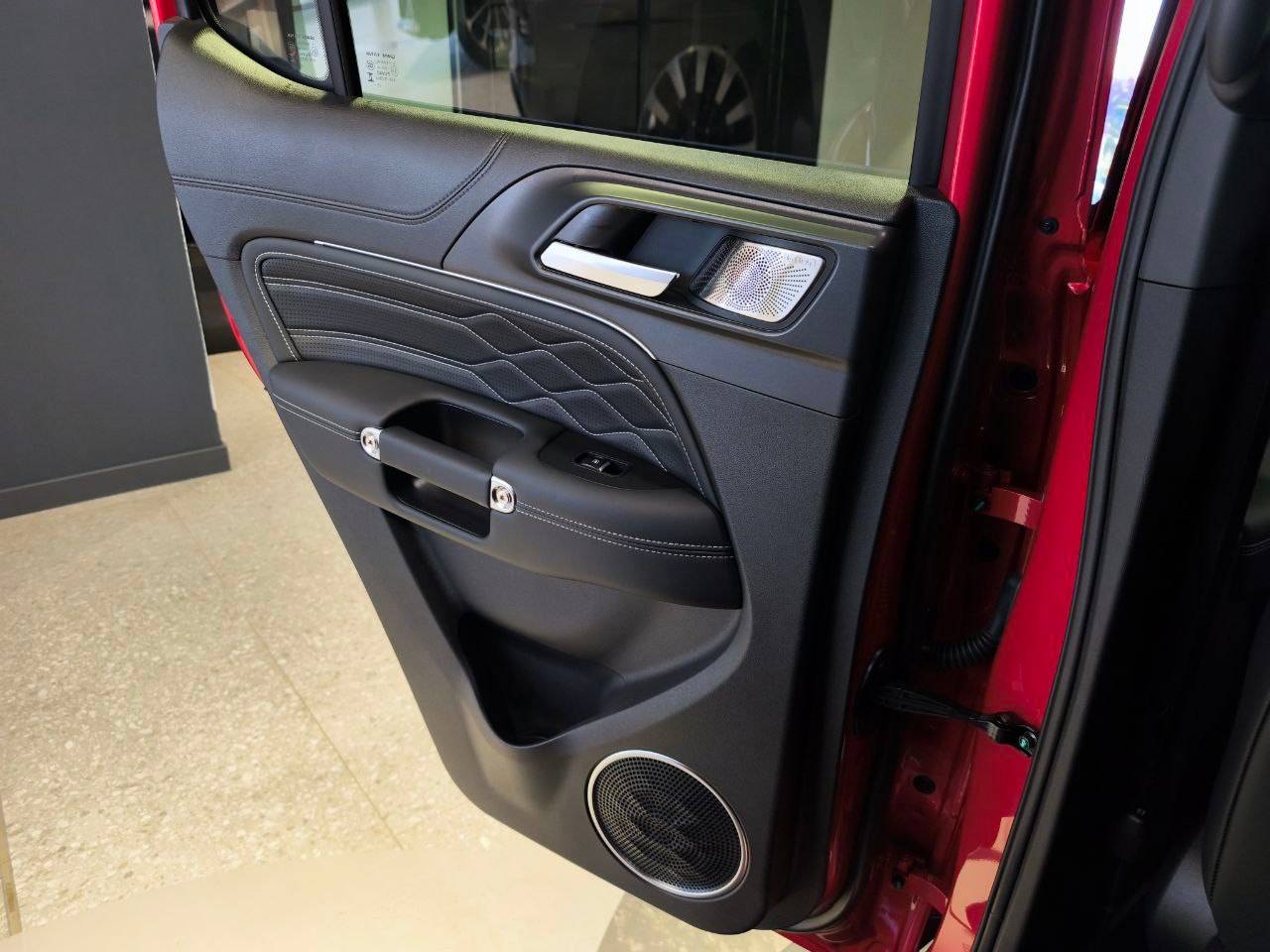 Tank 300 City Premium 2.0 8AT 4WD