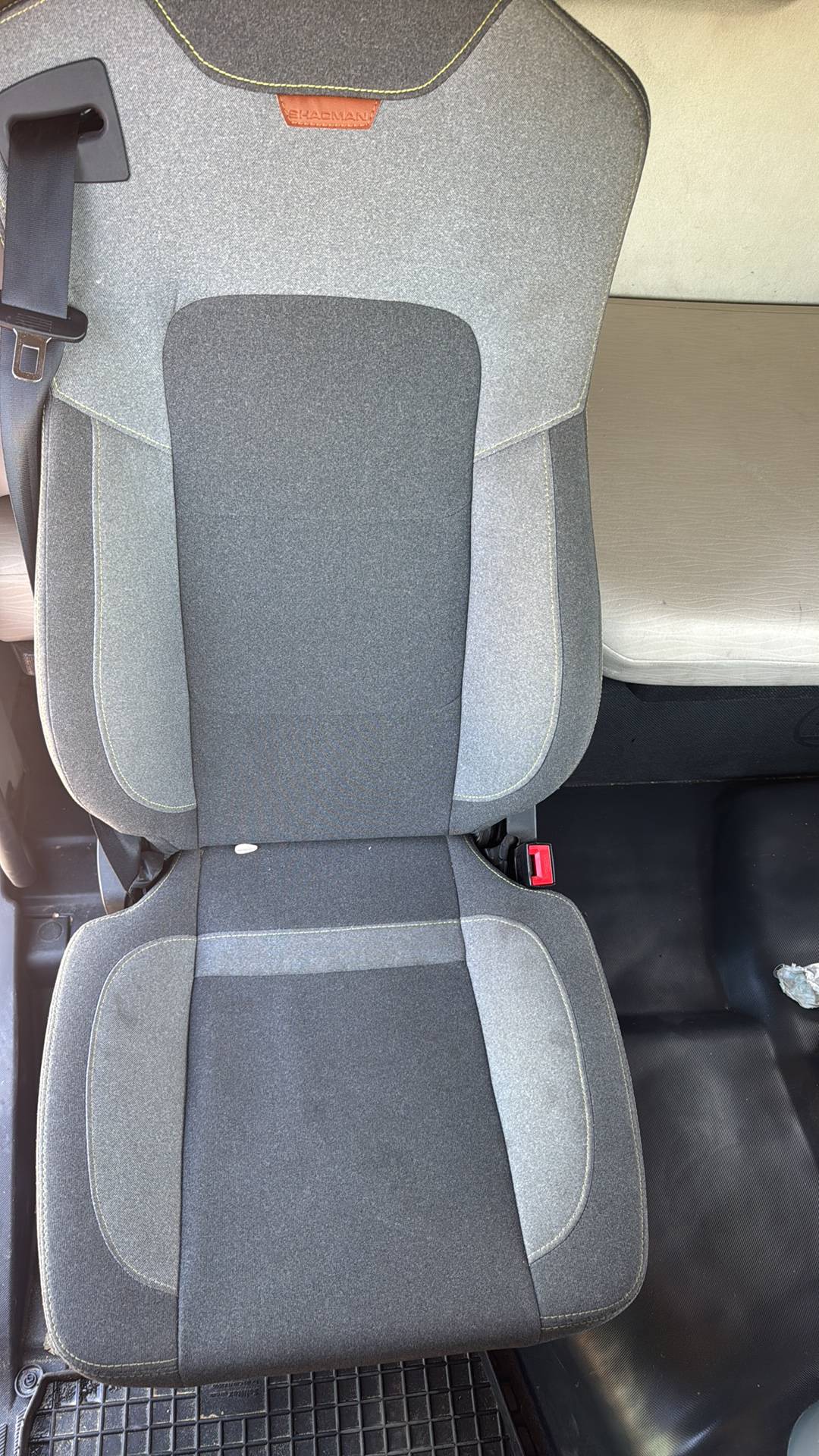 Shacman SX42584V324,  139 837 км, 2023 года в лизинг