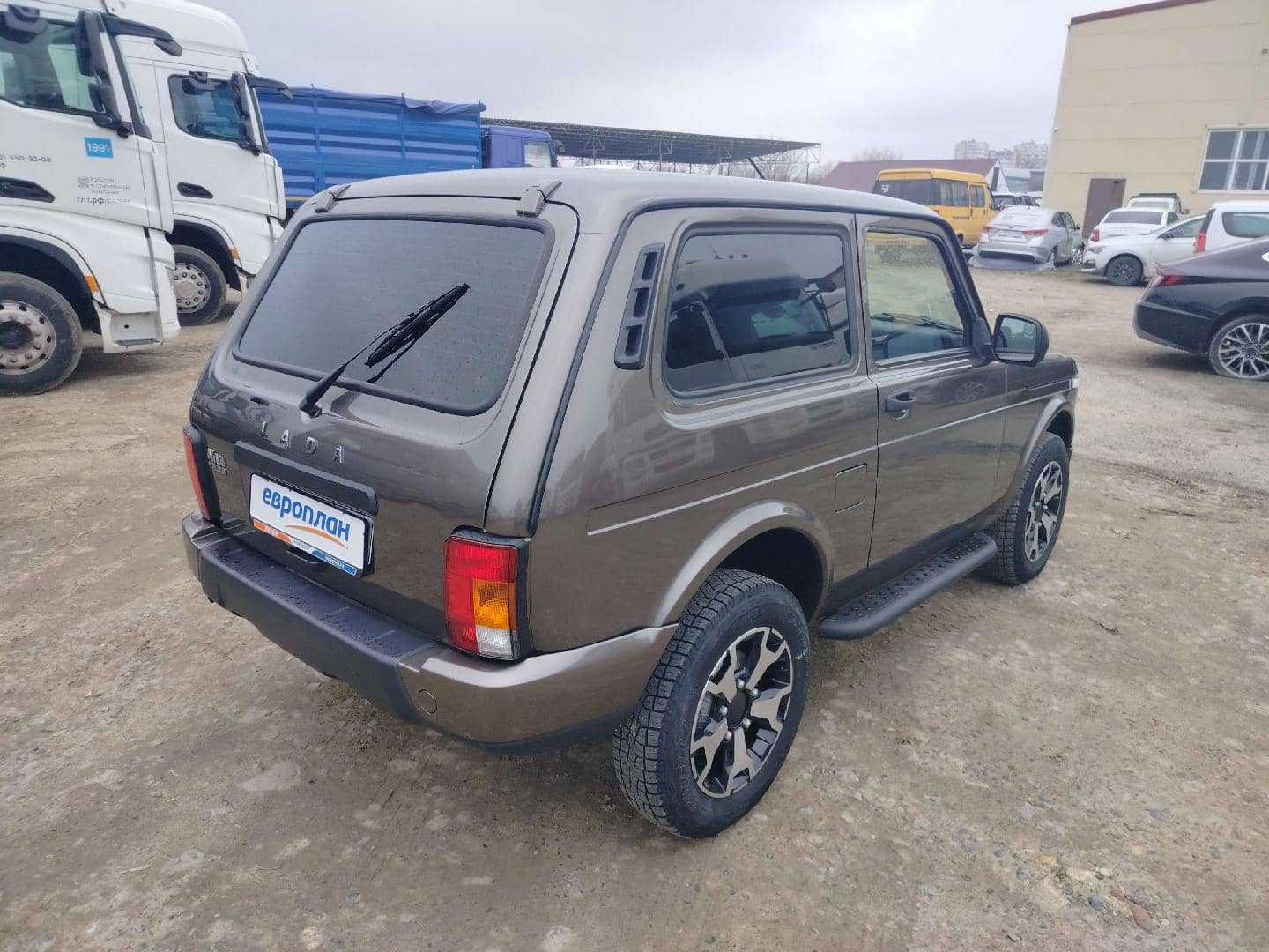 Lada Niva Legend 3 дв,  15 621 км, 2024 года в лизинг