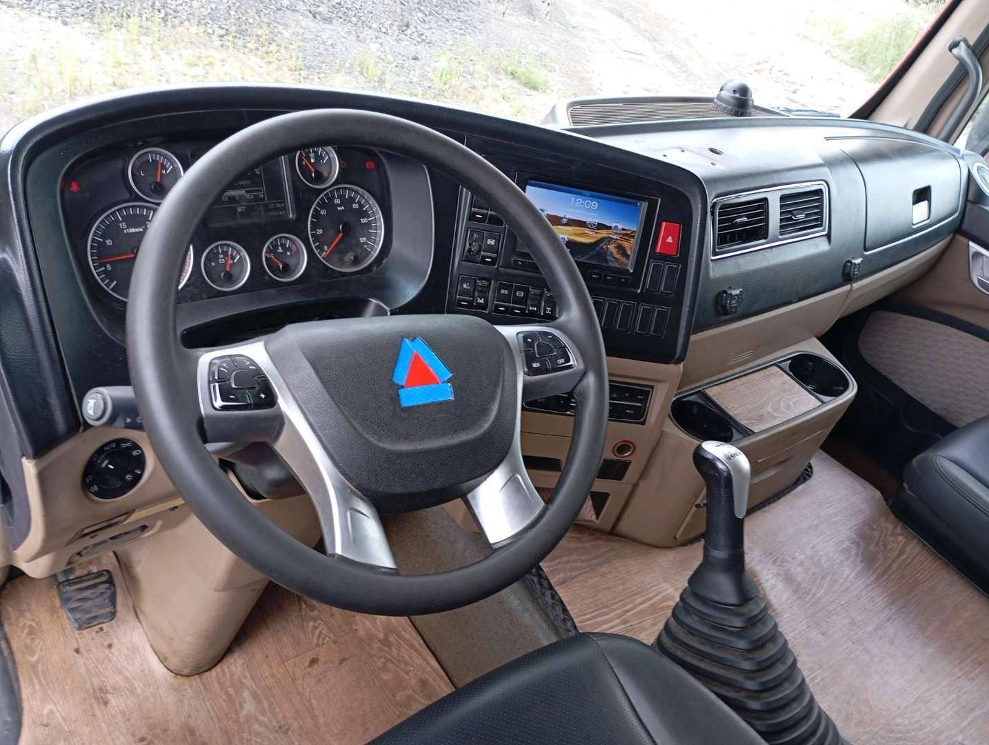 HOWO ZZ3256V384GE 6x4,  110 361 км, 2024 года в лизинг