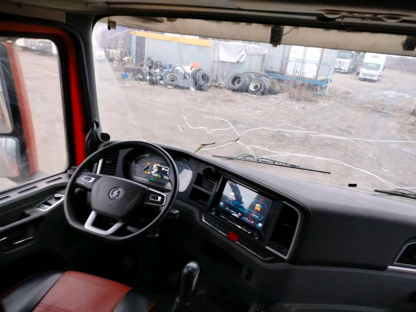 Shacman SX331863366 (скальный кузов),  344 442 км, 2023 года в лизинг