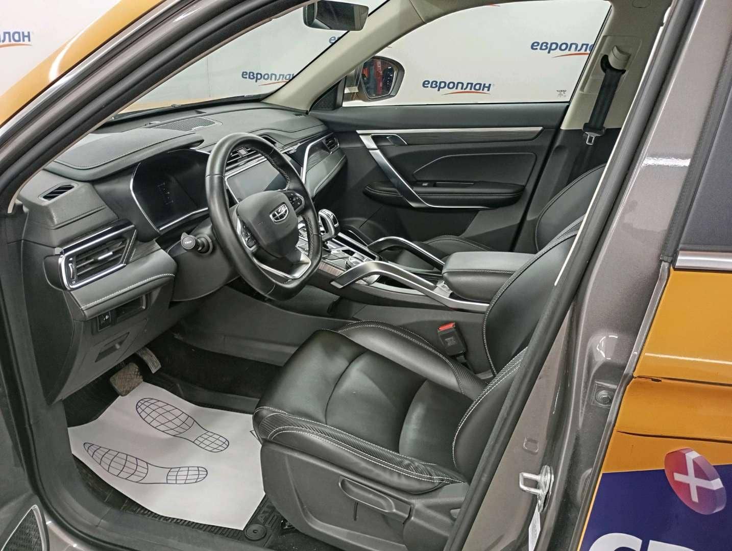 Geely Atlas Pro,  239 501 км, 2023 года в лизинг