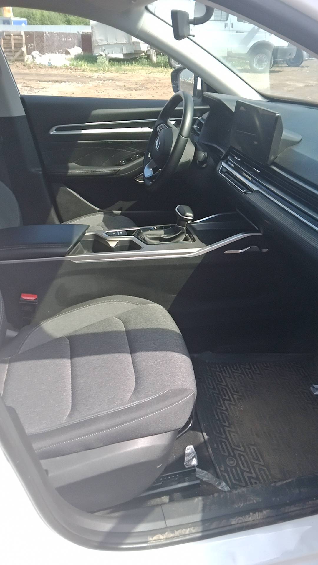 Geely Emgrand,  83 852 км, 2024 года в лизинг