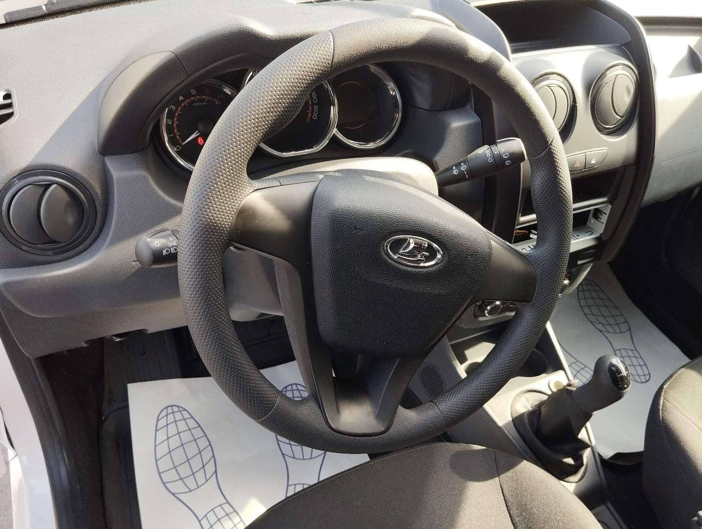 Lada Largus универсал,  22 709 км, 2025 года в лизинг