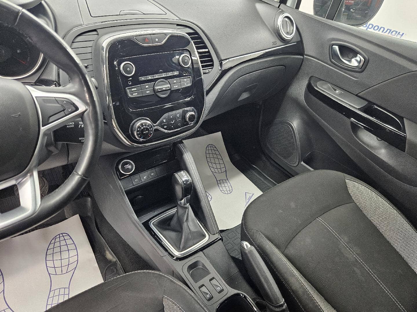 Renault Kaptur,  166 468 км, 2022 года в лизинг