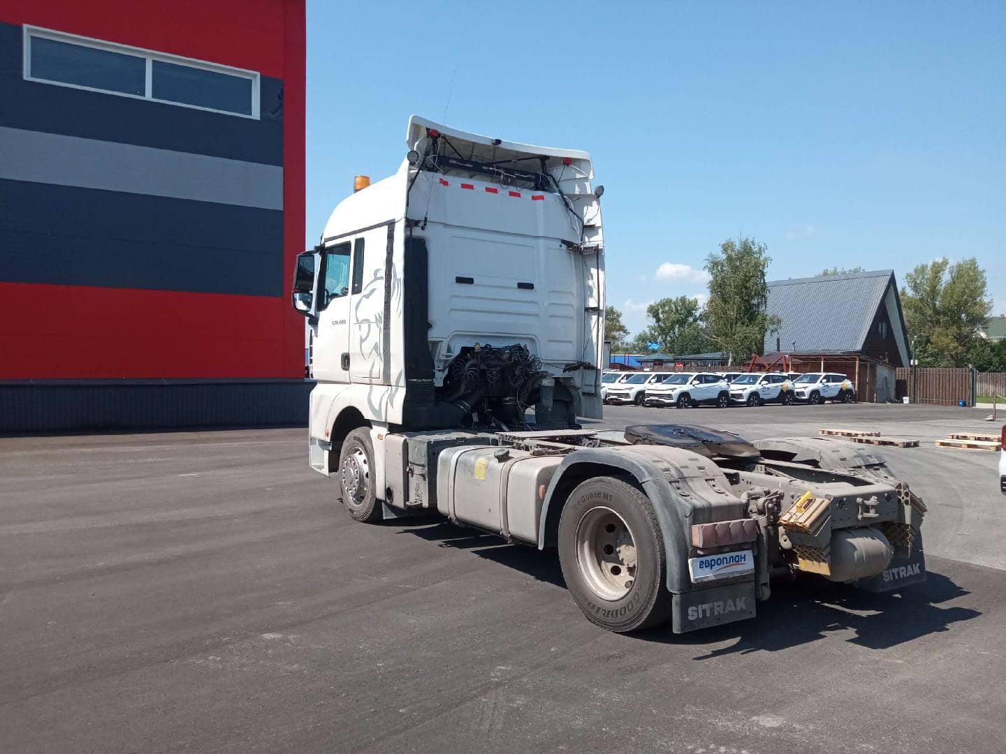 Sitrak ZZ4186V391HE,  321 734 км, 2024 года в лизинг