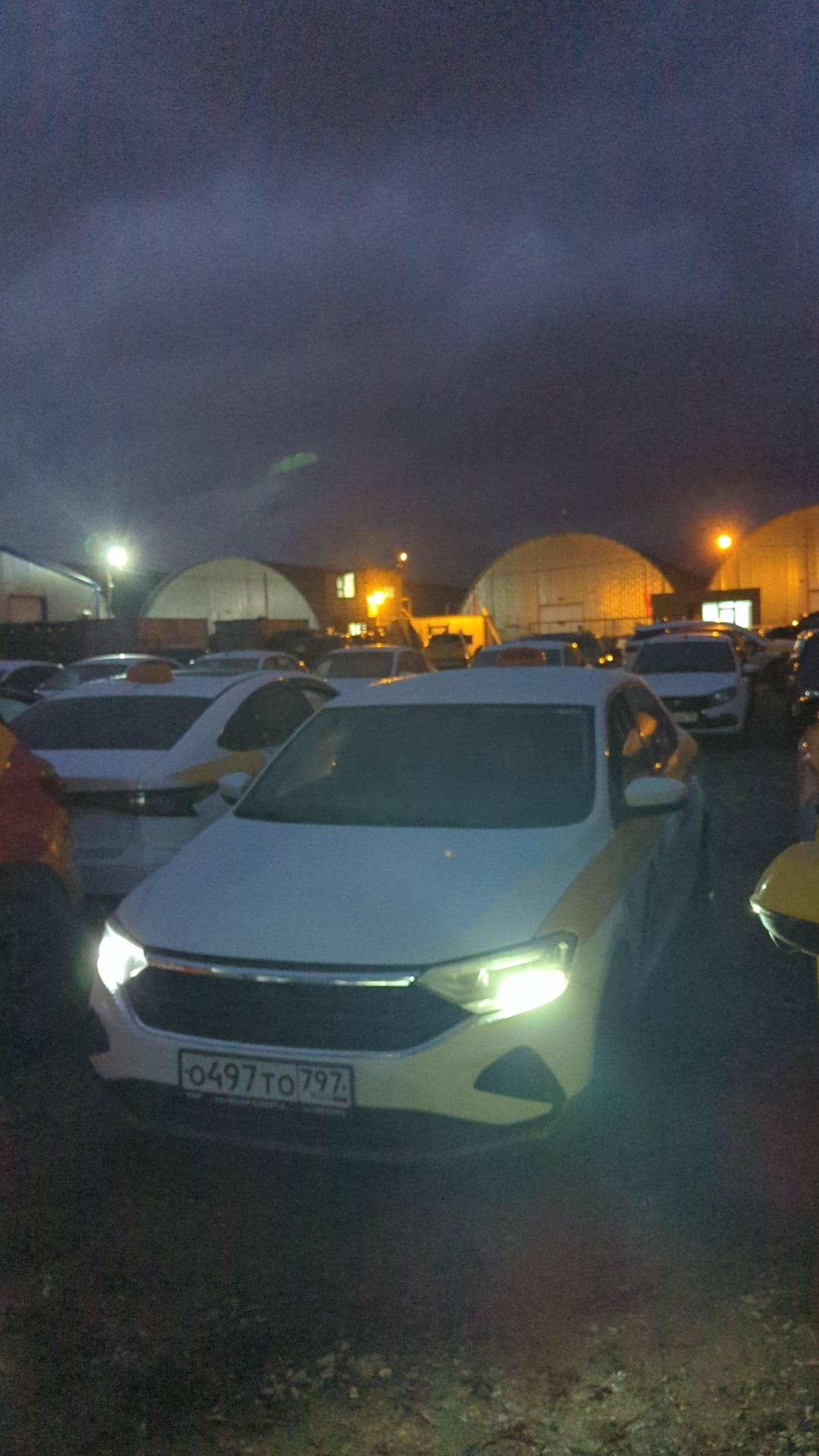 Volkswagen Polo,  184 831 км, 2021 года в лизинг