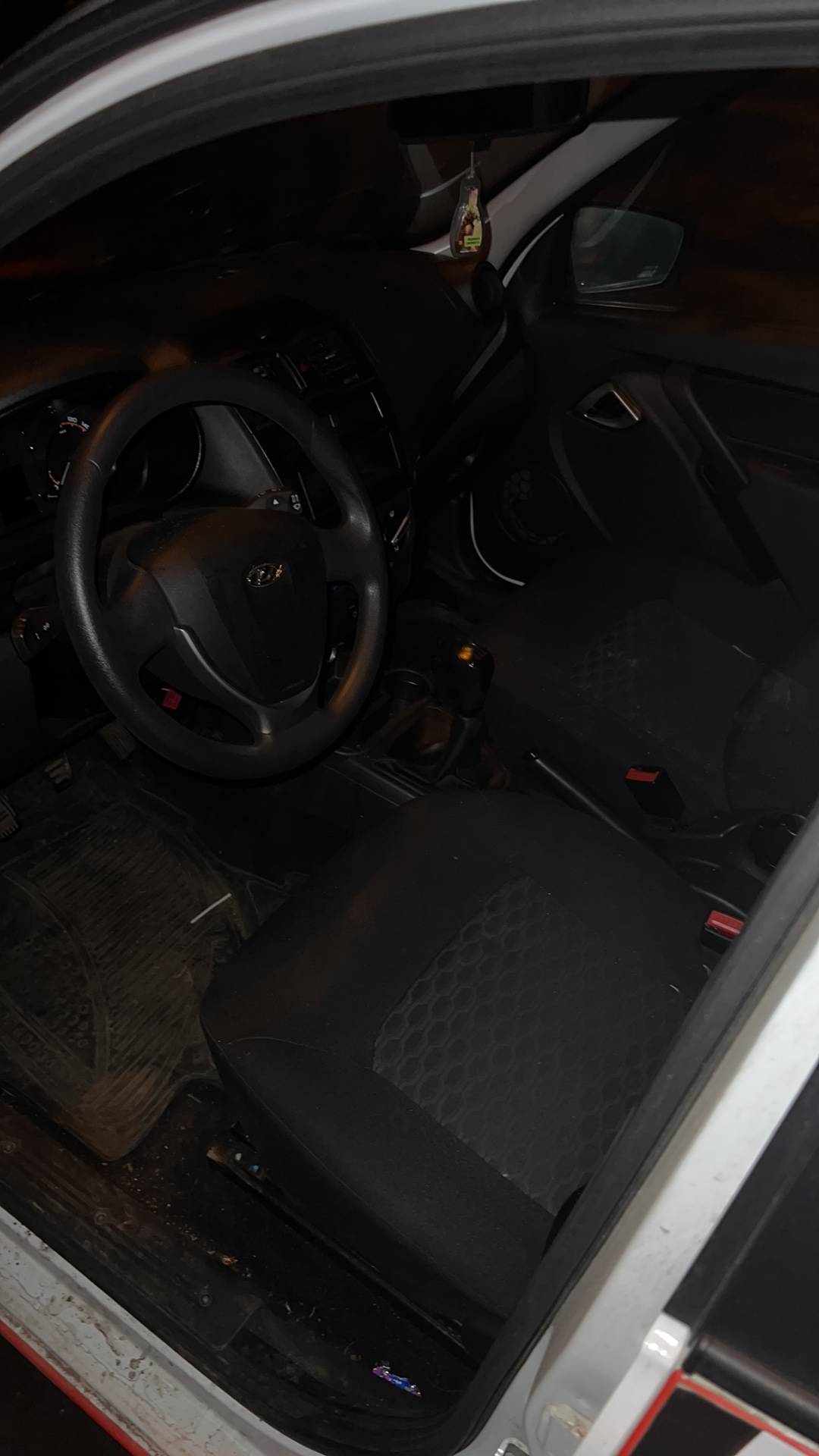 Lada Granta седан,  120 000 км, 2023 года в лизинг