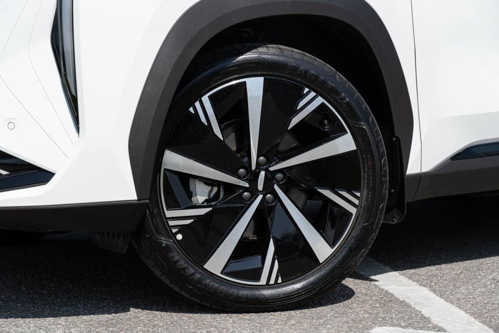 Geely Atlas Флагшип Спорт 2.0Т АТ (Flagship Sport)