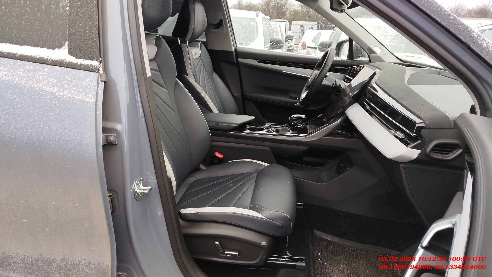 Geely Atlas,  22 728 км, 2024 года в лизинг