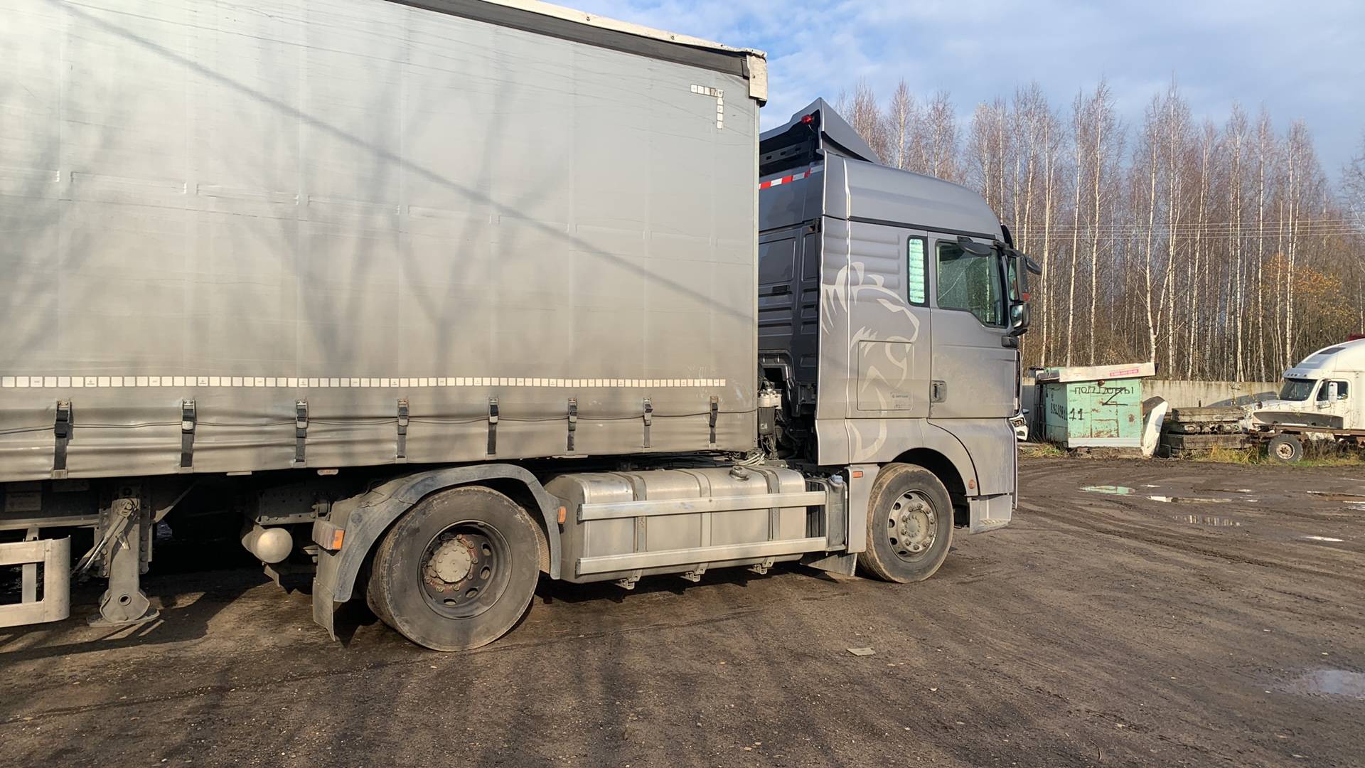 Sitrak C7H 4x2 ZZ4186V361HE,  422 234 км, 2022 года в лизинг