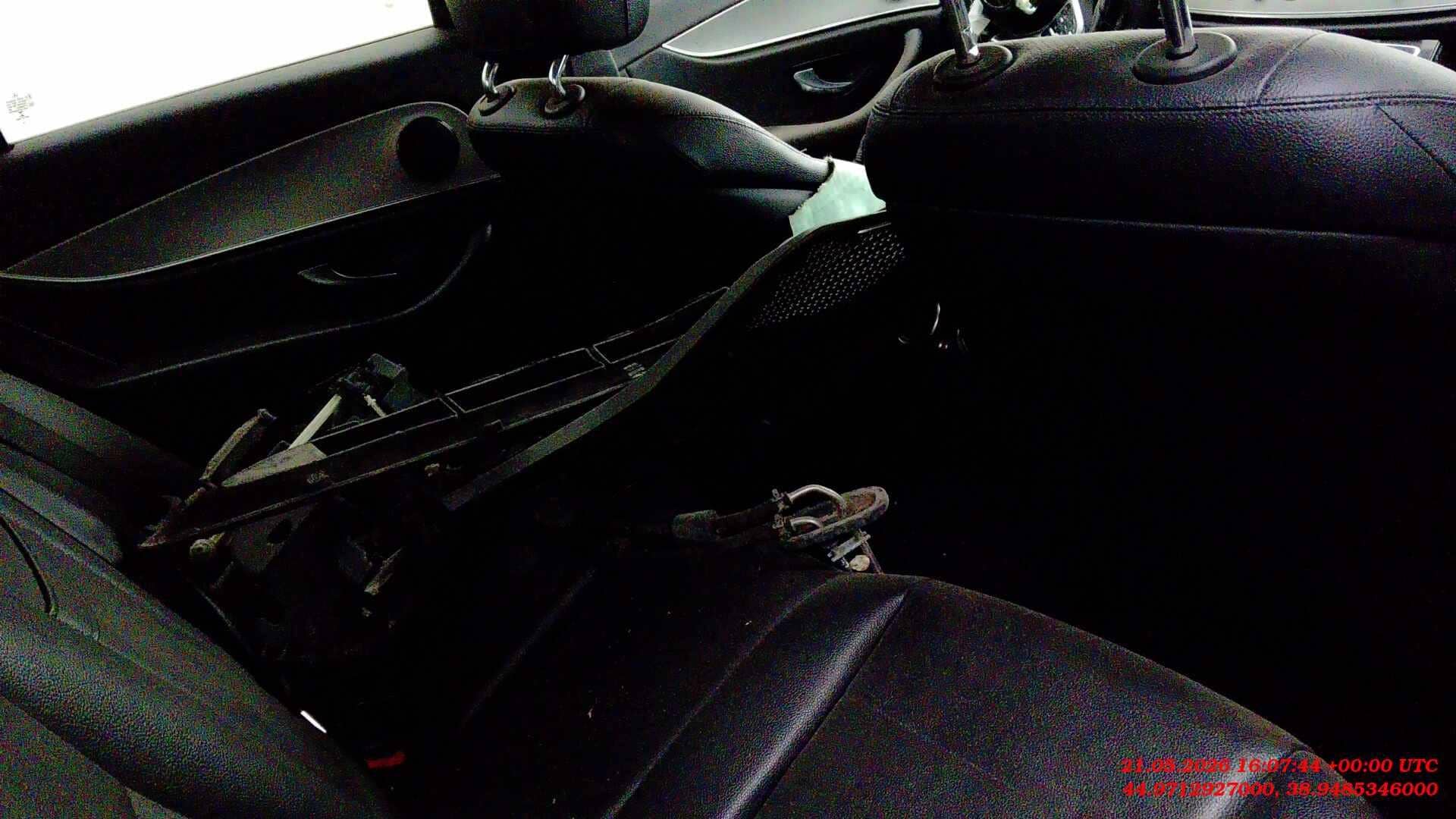Mercedes-Benz E седан,  100 000 км, 2018 года