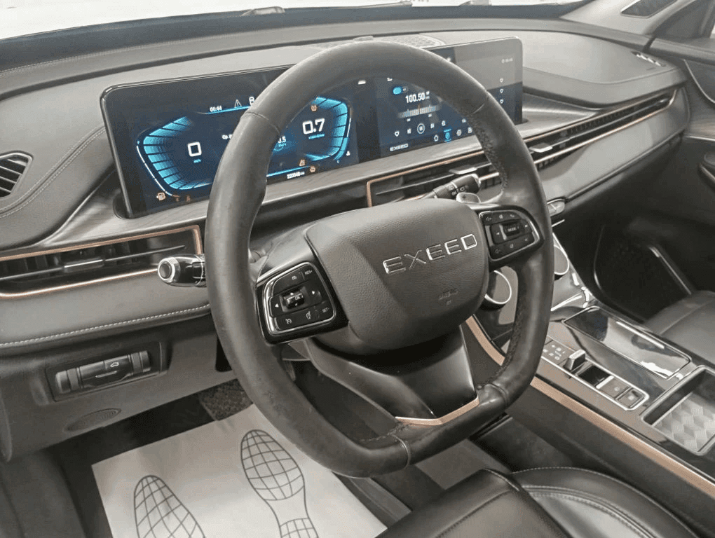 EXEED LX,  220 846 км, 2023 года в лизинг
