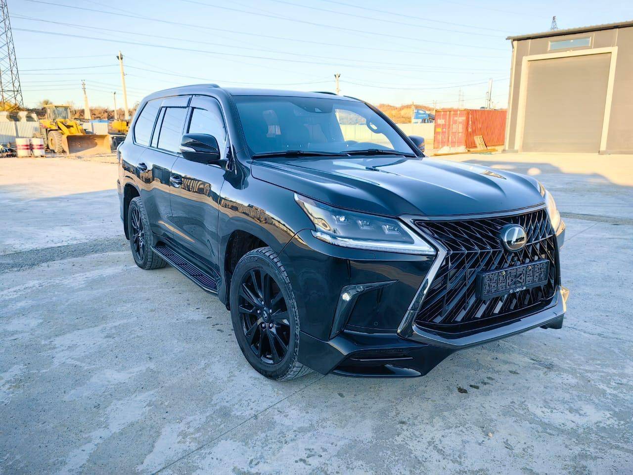 Lexus LX 570,  80 786 км, 2020 года